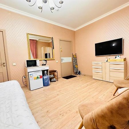 Altyn Aparthotel Astana Bagian luar foto