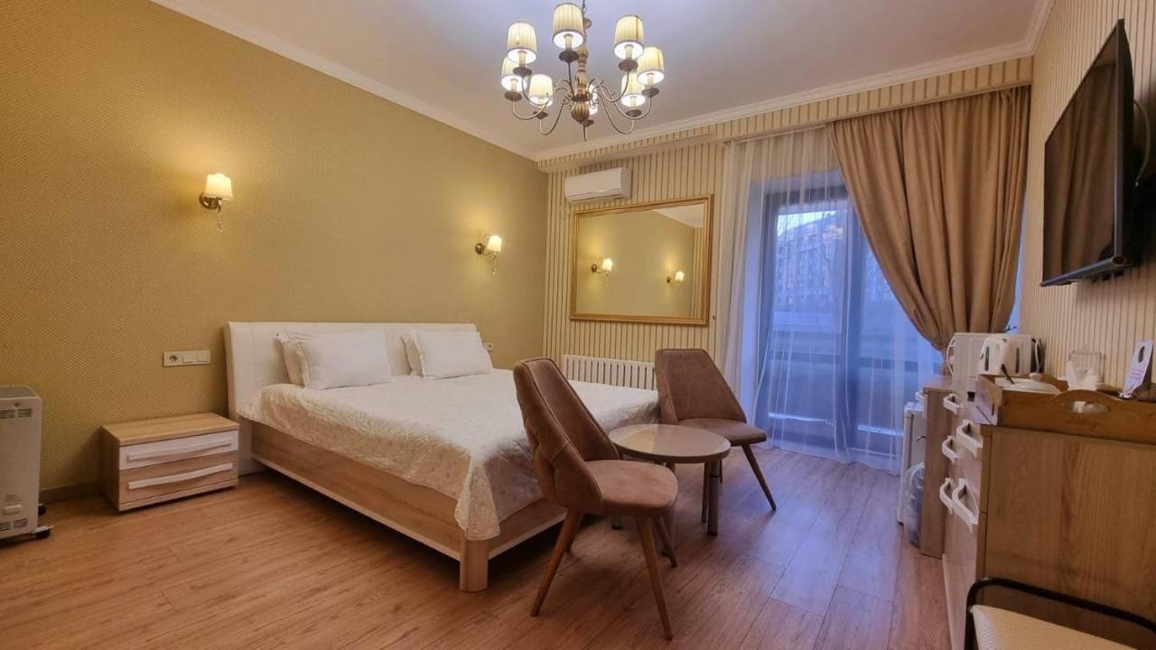 Altyn Aparthotel Astana Bagian luar foto