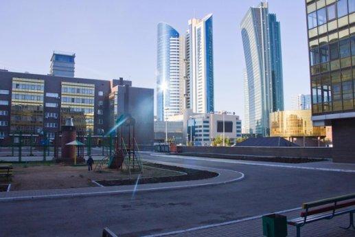 Altyn Aparthotel Astana Bagian luar foto