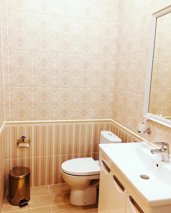 Altyn Aparthotel Astana Bagian luar foto